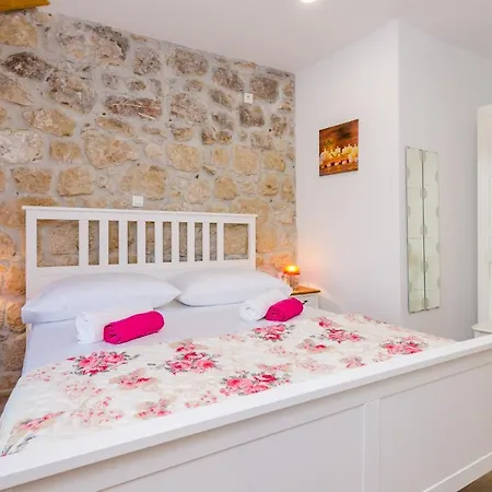 Дом отдыха Family Friendly House With A Swimming Pool Mihanici, Dubrovnik - 15367