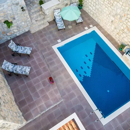Дом отдыха Family Friendly House With A Swimming Pool Mihanici, Dubrovnik - 15367